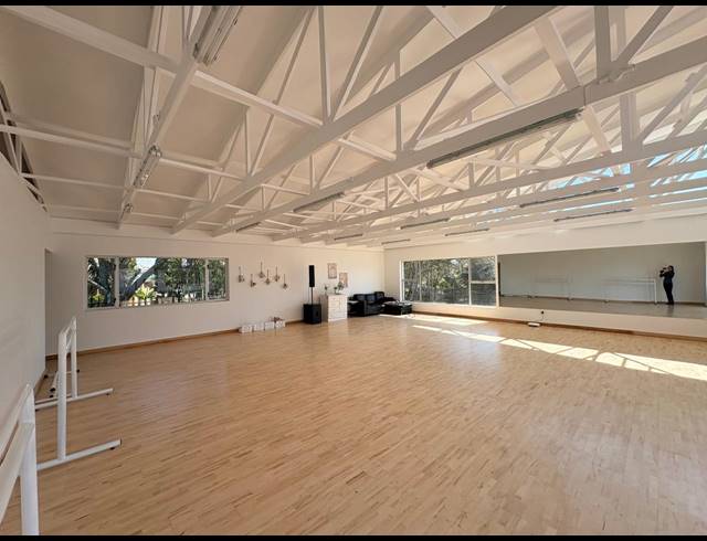 139M² OFFICE TO LET IN KYALAMI